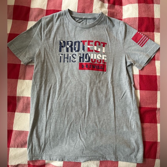 Under Armour t-shirt - Picture 2 of 4